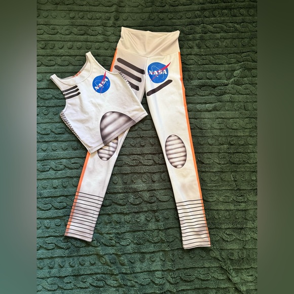 SSIWS Women’s NASA Size XS Athletic Outfit - Picture 1 of 7